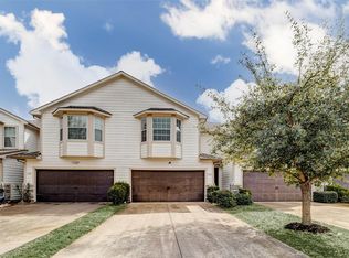 11532 Champions Green Dr, Houston, TX 77066