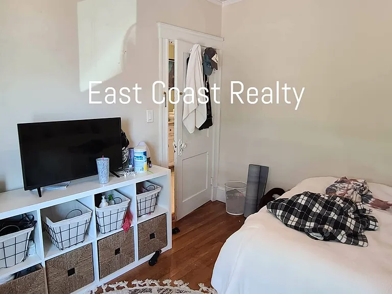 45 Hobart St #2 — Photo 9