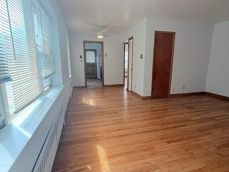 4002 N Farwell Ave #8 — Photo 9