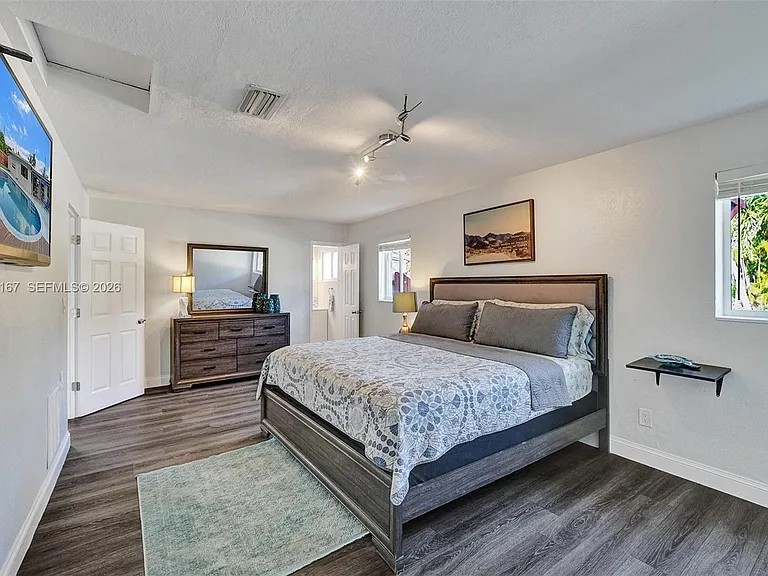3730 SW 47th Ct — Photo 45