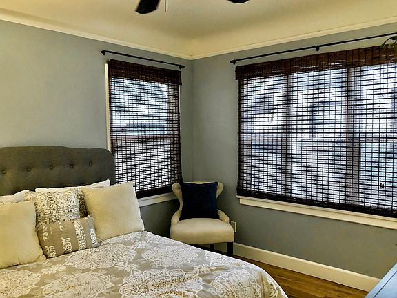 2nd image of 3731 Gaviota Ave