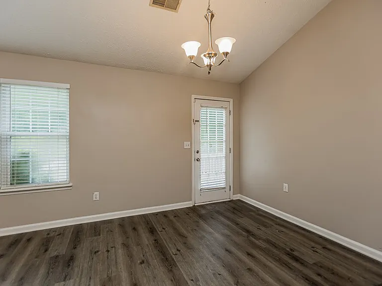 4878 Noah Rdg — Photo 5