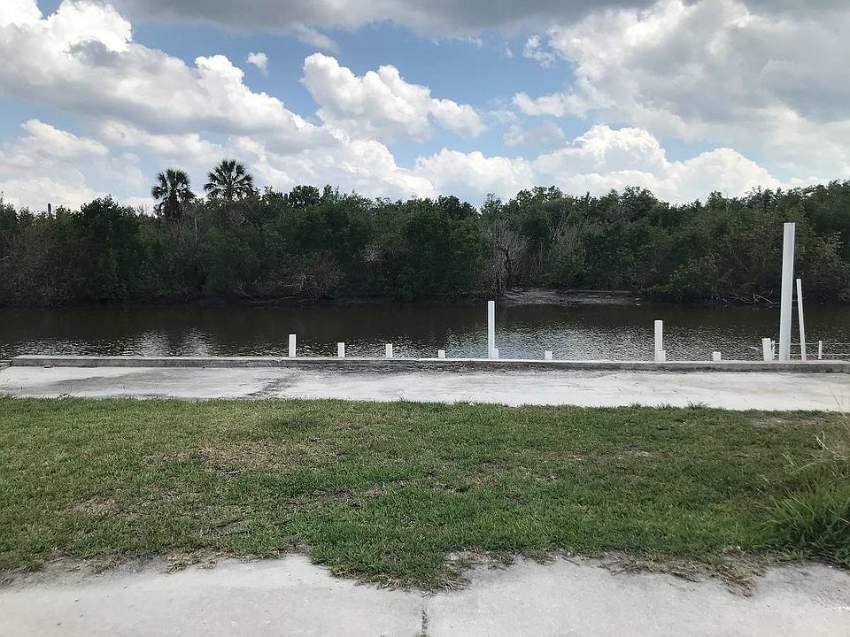 2nd image of 40 E Flamingo Dr