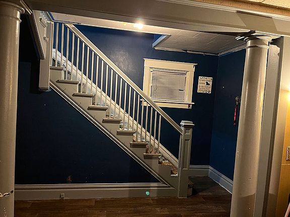 5th image of 215 W Detroit Ave