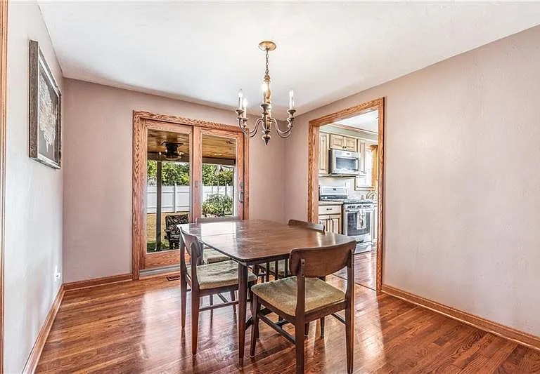 322 Iroquois Ave — Photo 13