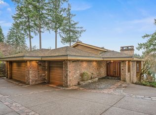 2815 Arrowhead Ct, Lake Oswego, OR 97034