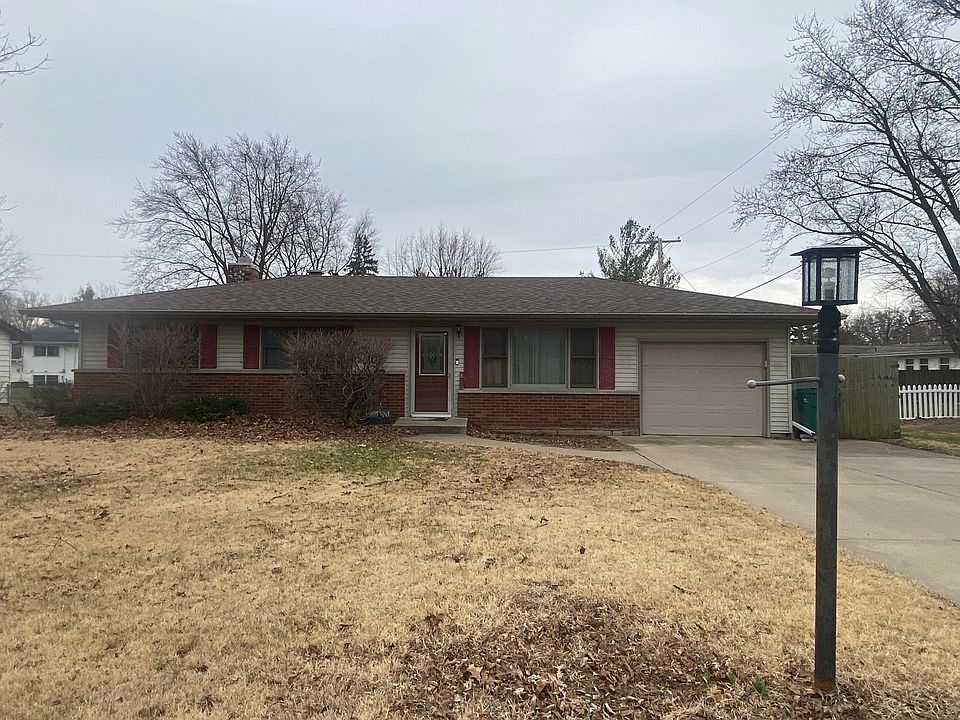 1st image of 813 Oakley Ave