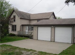 501 N Devoe St, Lone Tree, IA 52755