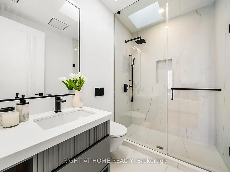 74 B Rathnelly Ave — Photo 32