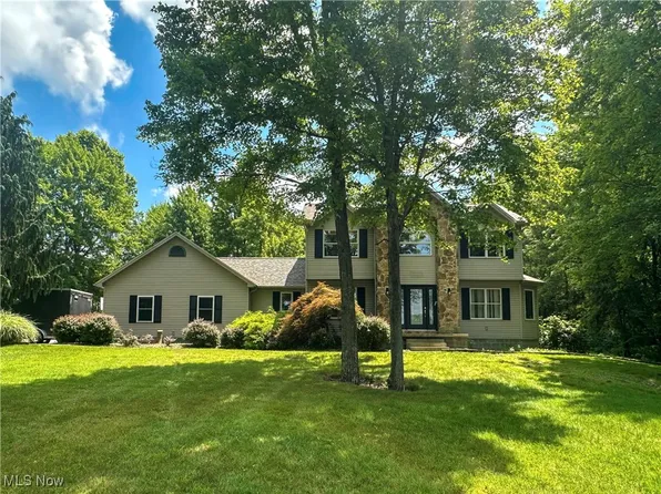 1218 Ohltown McDonald Rd, Mineral Ridge, OH 44440