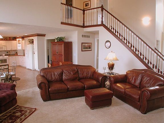 4th image of 10896 Ireland Dr