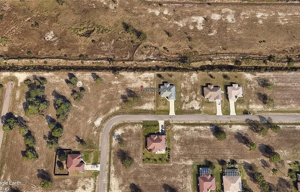 2nd image of 2939 NW 27th St