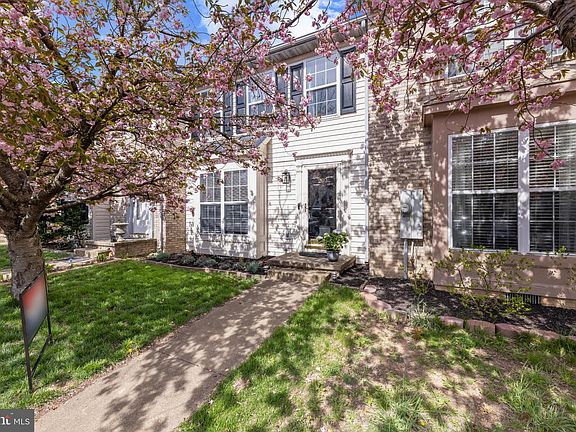 2nd image of 207 Stratford Dr