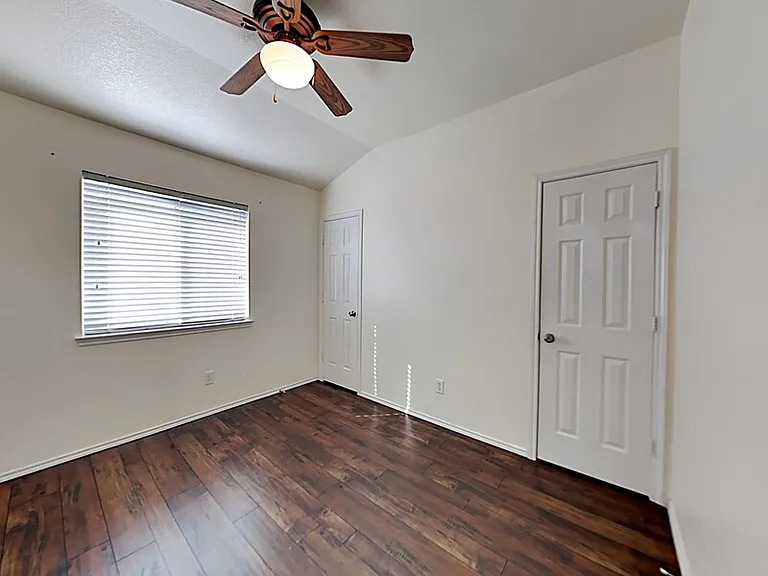 3251 Torio — Photo 11