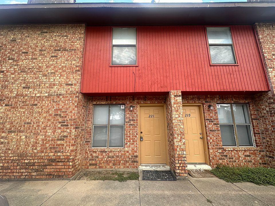 1st image of 217-223 Shrum Ct