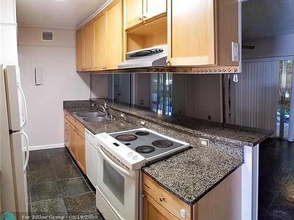 2nd image of 5274 NE 6th Ave #19
