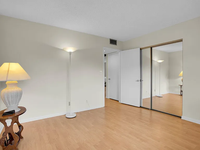 1605 Abaco Dr #M4 — Photo 14