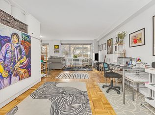 201 E 37th St APT 3F, New York, NY