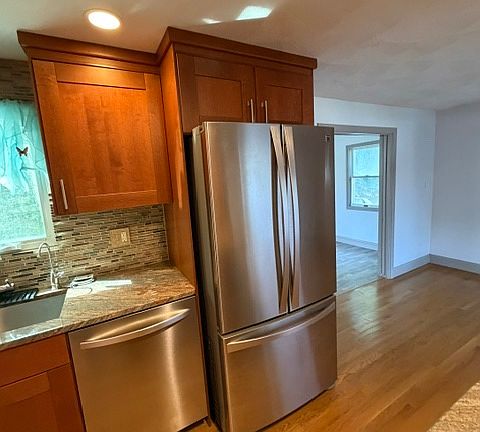 4th image of 41 Raechel Rd