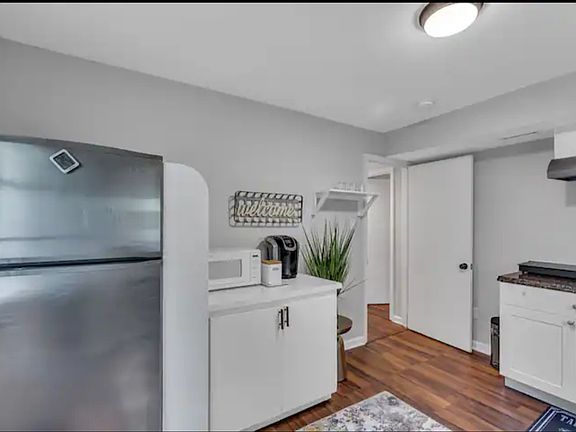 4th image of 3706 Cordova Pl #Basement