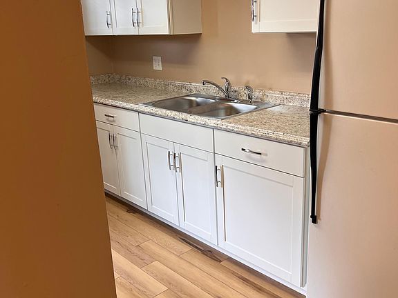 4th image of 950 Brubaker Dr