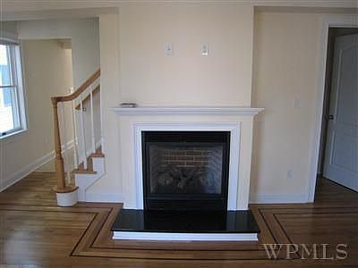 3rd image of 152 Lakeview Ave