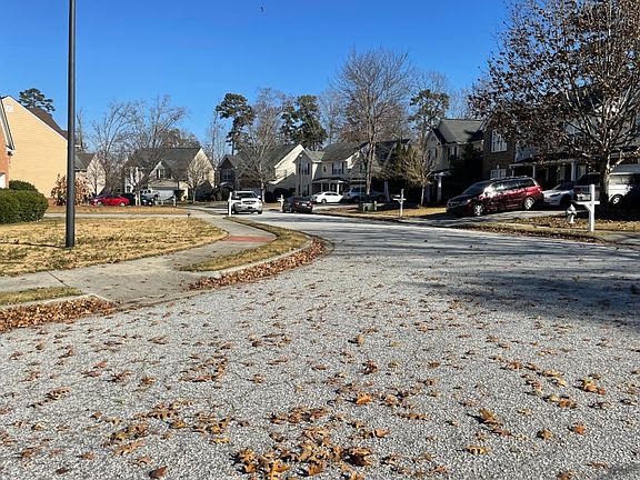 5th image of 3261 Shady Valley Ct