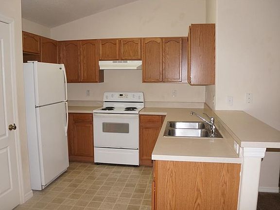 4th image of 10131 Rockdale Dr