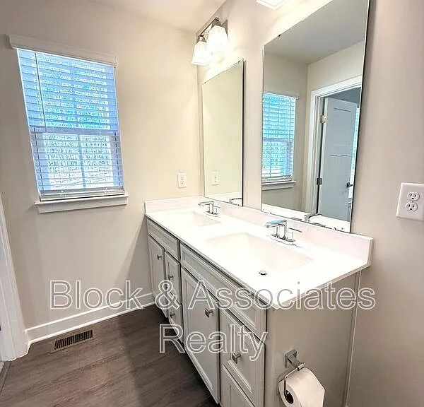 1362 Chowan Ave — Photo 21