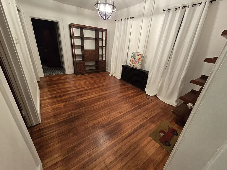 317 Front St #1 — Photo 8