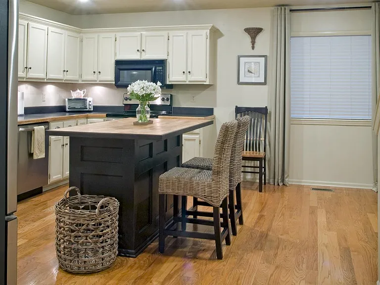Main hosting hub - kitchen island.