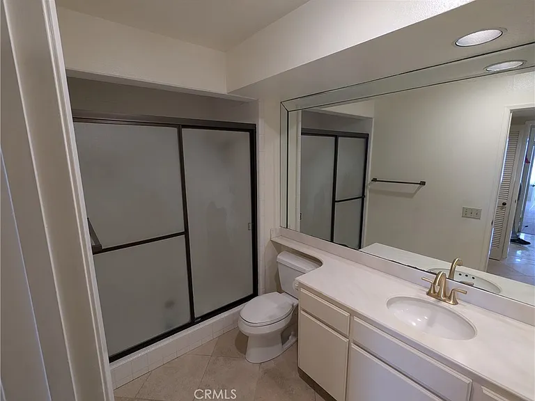270 Cagney Ln #308 — Photo 58