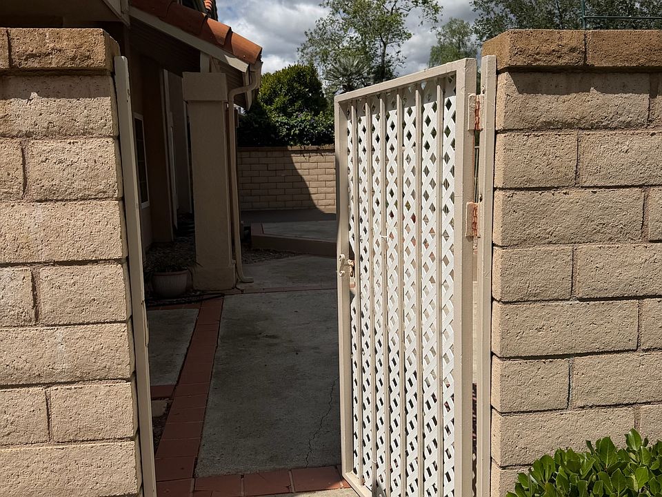 1st image of 18949 Canyon Hill Dr