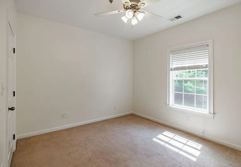 350 Wood Lake Dr #24 — Photo 23