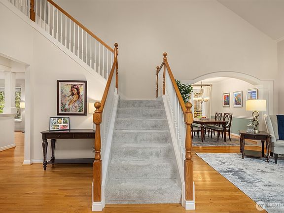 4th image of 2433 201st Street SE