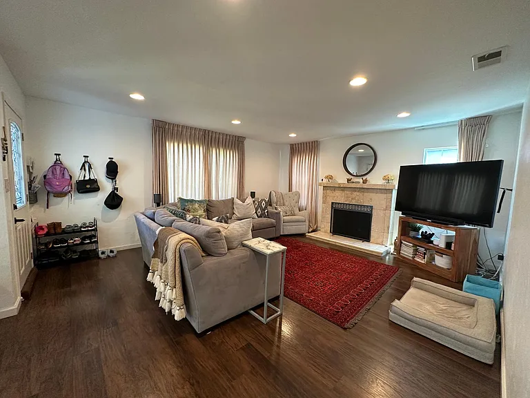 501 Bradley Ave — Photo 5
