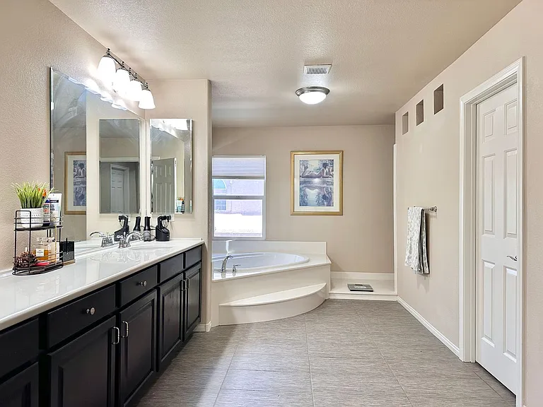 9929 Baystone St — Photo 21