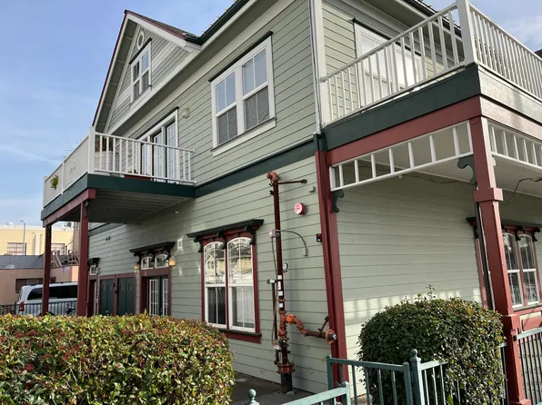 9026 Windsor Rd, Windsor, CA 95492