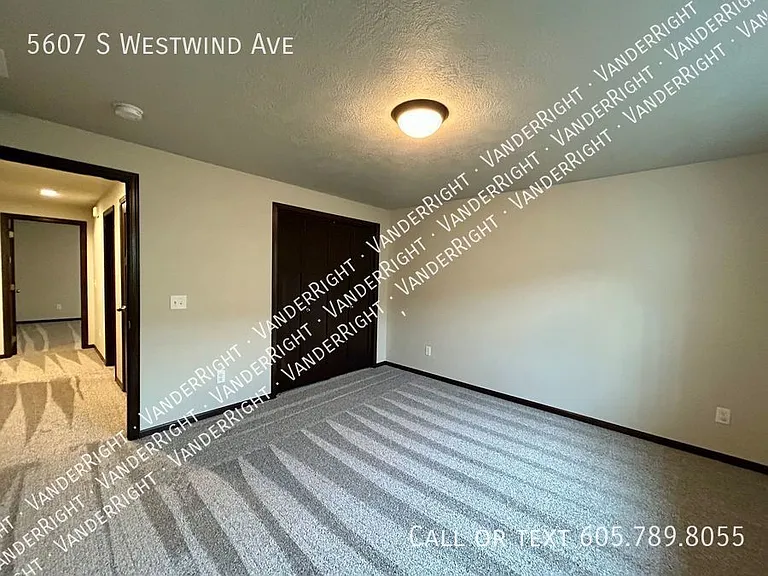 5607 S Westwind Ave — Photo 34