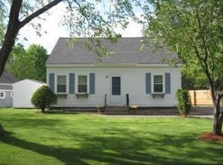 3 Chesterfield Dr, Concord, NH 03301
