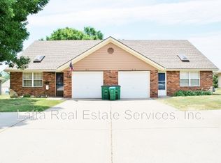 812 Southview Ter, Pleasant Hill, MO 64080