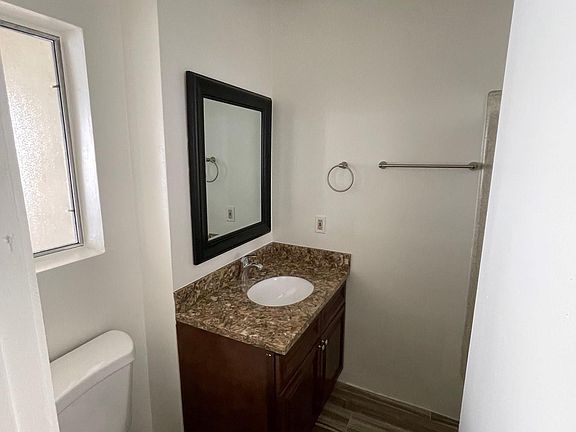 5th image of 522 N Kenwood St APT 4