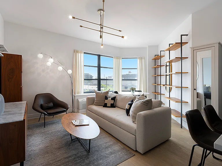 1333 Jackson Ave #4E — Photo 1