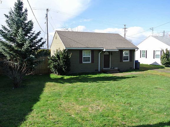 4th image of 2604 Weigel Ave