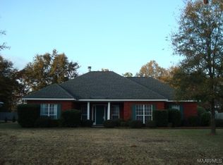 143 Fallon Ct, Deatsville, AL 36022