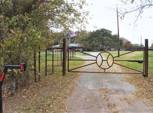 308 Norton Dr, Aurora, TX 76078