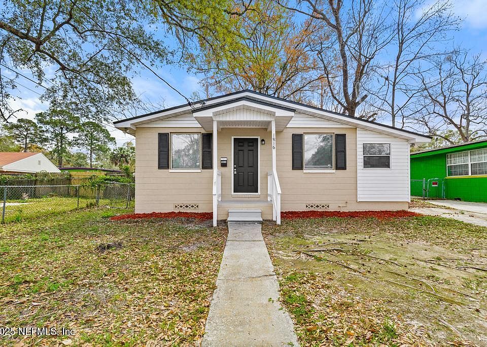 1st image of 1816 W 30TH Street