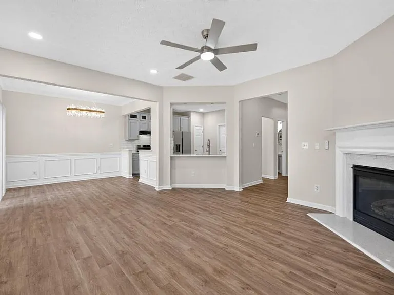 4379 Annlette Dr NW — Photo 7