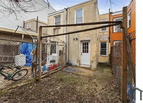 2534 N Water St — Photo 16