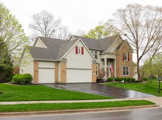 413 Ashmoore Cir E, Powell, OH